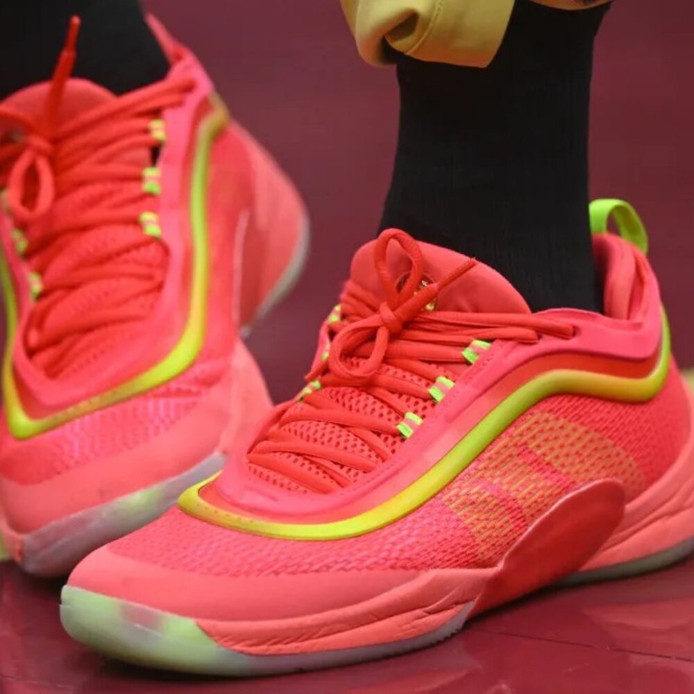 Brandnew Haribo x D.O.N. Issue #6 Lucid Red JH7917